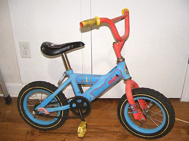 "Thomas & Friends" 12" wheels, Real Bicycle, or I can convert it to balance bike